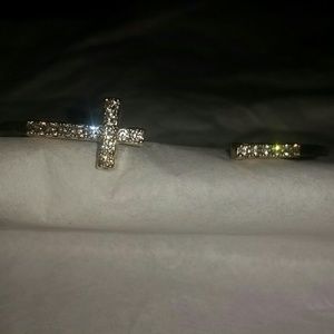 Things Remembered cross bracelet